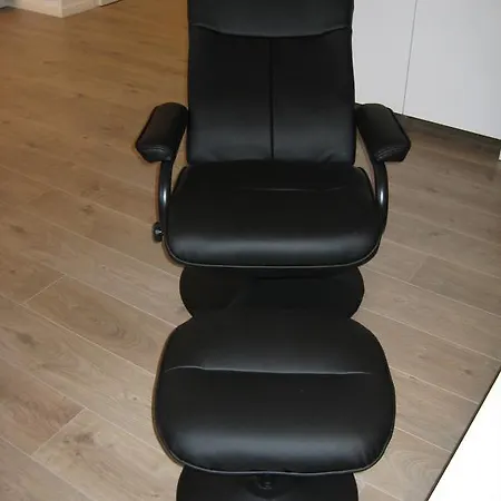 Meeschendorf Apartment *