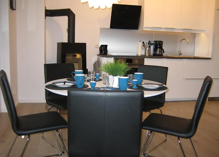 Meeschendorf Apartment *